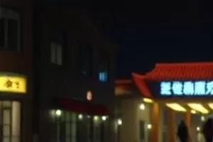 半糖时刻封面：午后咖啡馆窗边的半杯饮品